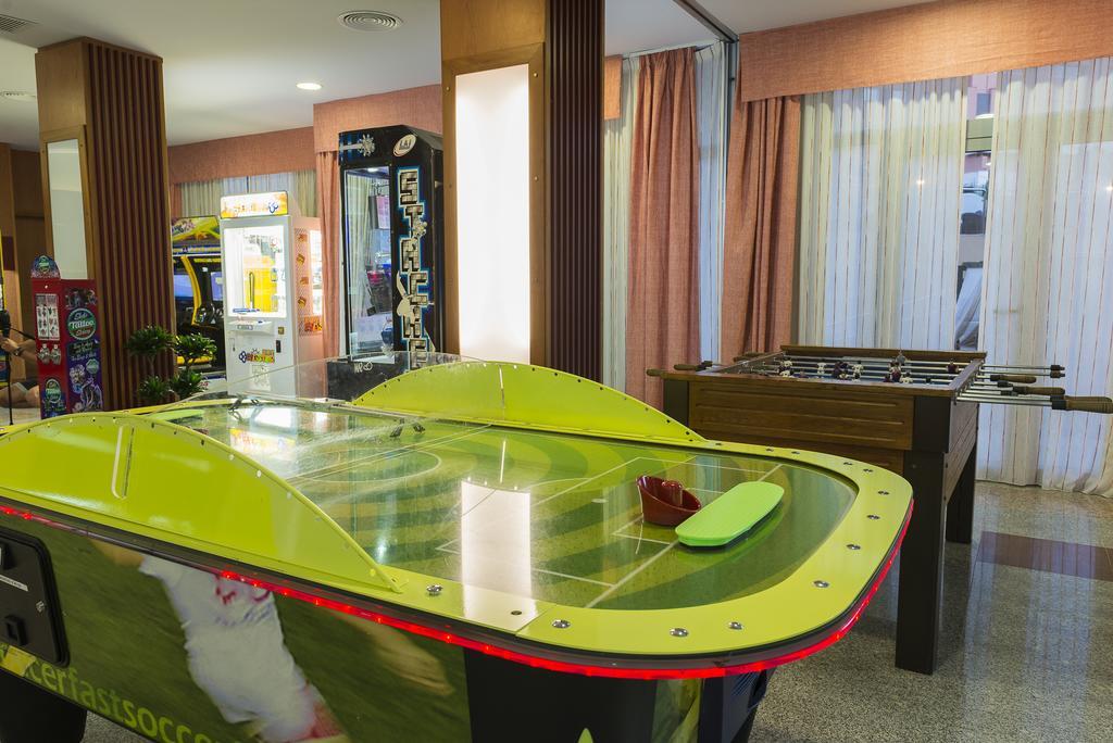 Apartamentos Fenix Beach Roquetas de Mar Eksteriør billede