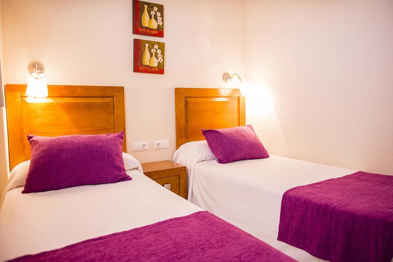 Apartamentos Fenix Beach Roquetas de Mar Eksteriør billede